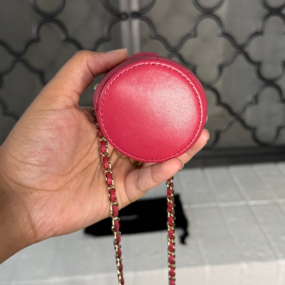 Chanel Matelasse Mini Bucket Bag - Picture 6 of 10